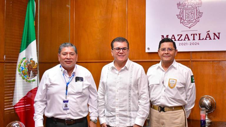 Encuentro del Alcalde de Mazatlán con el Cónsul General de Guatemala en Tijuana.