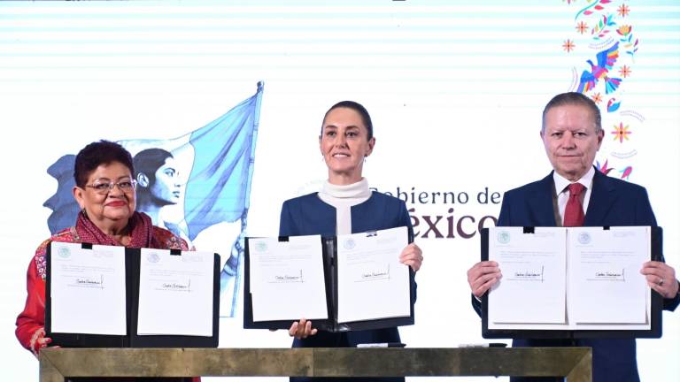 Claudia Sheinbaum presenta las iniciativas de reforma enviadas al Senado de la República.