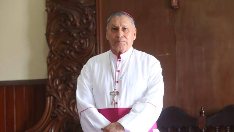 Celebra Obispo de la Diócesis de Mazatlán 50 años de ordenación sacerdotal