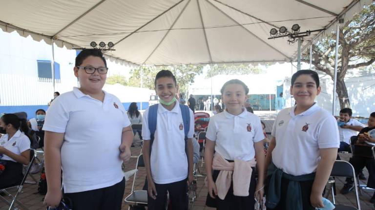 Disfrutan niños de la FeliUAS con ‘El alma de don Jacinto’