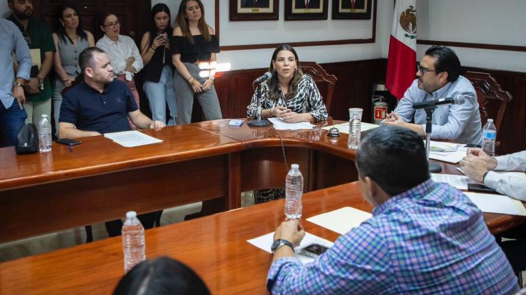 En sesión de Cabildo, María del Rosario Valdez, Síndica Procuradora de Culiacán, aclaró el uso de los fondos para indemnizaciones por daños a terceros.