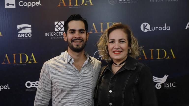 Viven sinaloenses una historia de amor con ‘Aída’