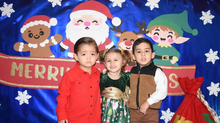 Ríen, cantan y bailan alumnos del Instituto Senda en su posada