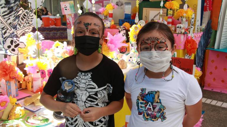 Recuerdan a los fieles difuntos en la Escuela Activa Integral