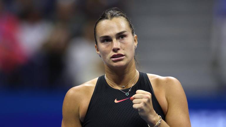 Aryna Sabalenka se convierte en la primera mujer en alcanzar finales consecutivas del US Open desde que Serena Williams lo hizo en 2018 y 2019.