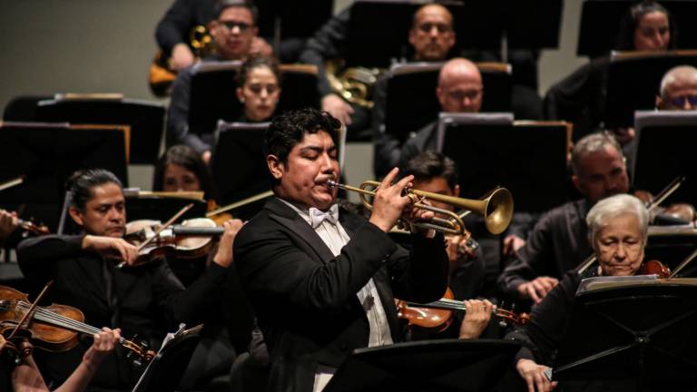 El trompetista Vicente García Vizcaya durante su participación en el concierto.
