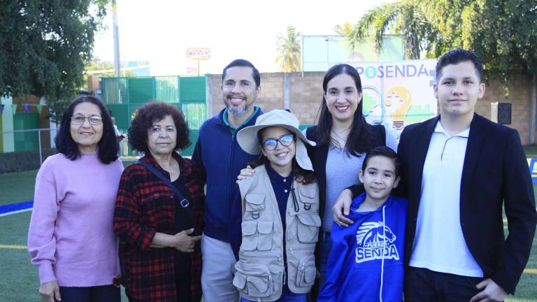 Participan papás, alumnos y maestros en la ExpoSenda