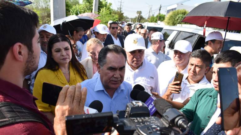 El Rector de la UAS Jesús Madueña Molina, a su llegada al Centro de Justicia Penal en Culiacán.