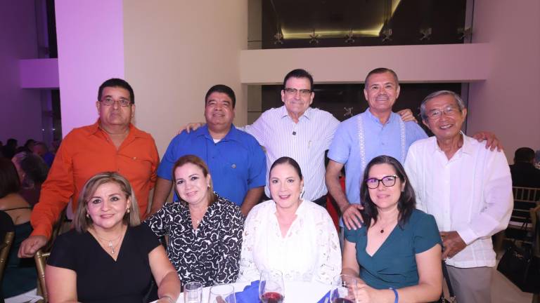 Guillermo Galindo, Rogelio Segura,, Martín Sánchez, Mahomedali Sánchez Luque, Tsutomu Yoshii, Ildelisa Zataráin, Natalia Lizárraga, Karla Eng de Sánchez y Luz Elena de Sánchez.