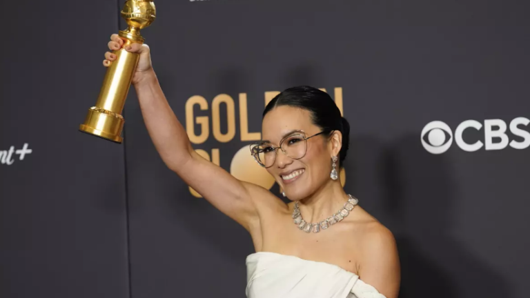 Triunfa ‘Oppenheimer’ como mejor película en los Golden Globes 2024