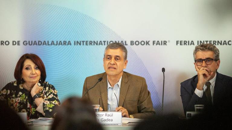 Autoridades anuncian el programa de la Feria Internacional del Libro de Guadalajara.