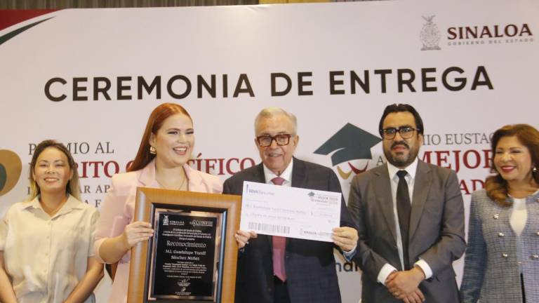 Guadalupe Yuceli Sánchez Núñez fue reconocida con el Premio a la Mejor Tesis de Posgrado, nivel maestría.