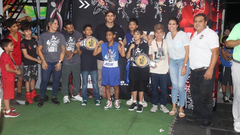 Reconocen a las nuevas promesas en el Cuarto Torneo de Boxeo José ‘Loco’ Becerra