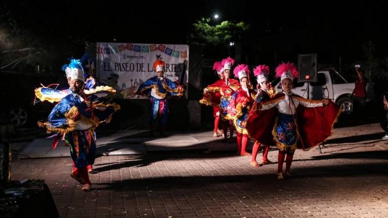 Huey Colhuacan presentó danzas de Los arqueros de Camajoa.