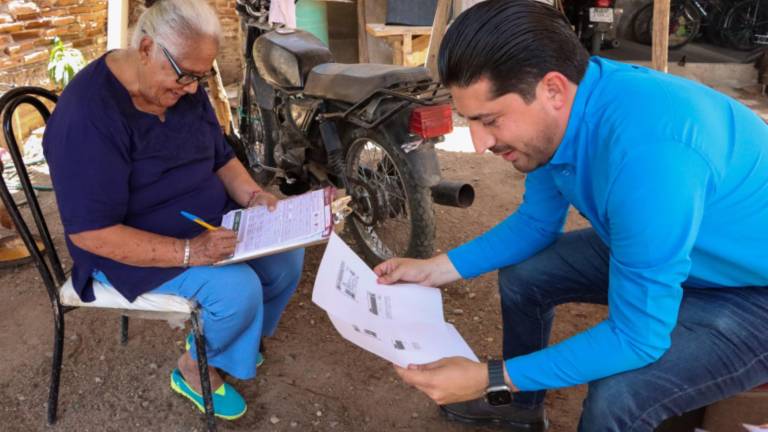 Avanzan en entrega de tarjetas del Bienestar en Sinaloa