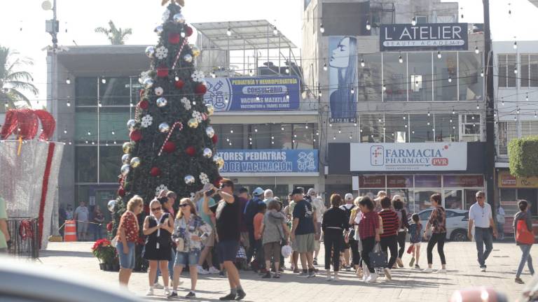 Registra Mazatlán fuerte movimiento de turistas este fin de año