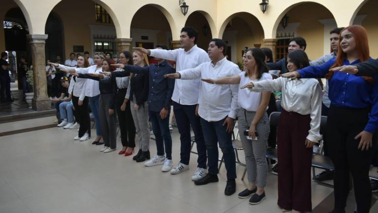 La Escuela Libre de Derecho de Sinaloa tiene nueva sociedad de alumnos