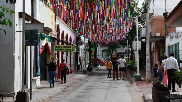 Intervienen la calle Morelos en Culiacán: un listón por cada desaparecido