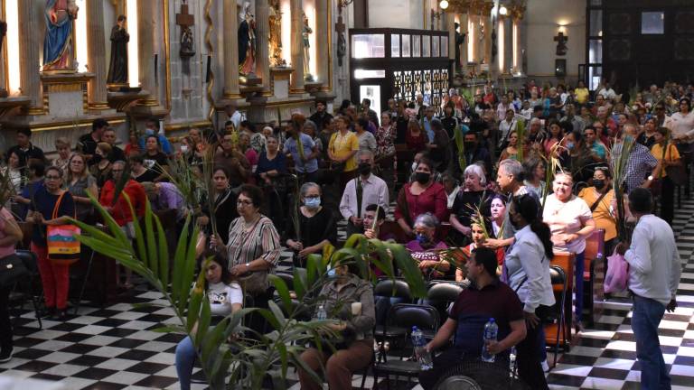 Aclaman a Cristo en la tradicional Misa de Domingo de Ramos