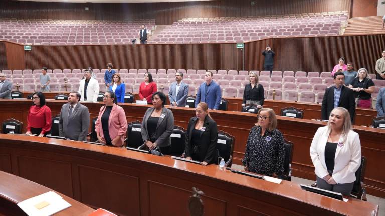 Recuerdan a Héctor Melesio Cuén Ojeda con un minuto de silencio en el Congreso de Sinaloa