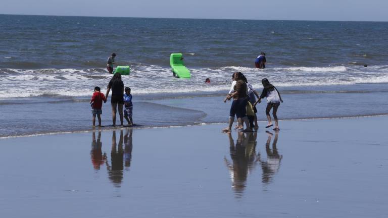 Playas permanecerán cerradas, anuncia Ayuntamiento de Culiacán.