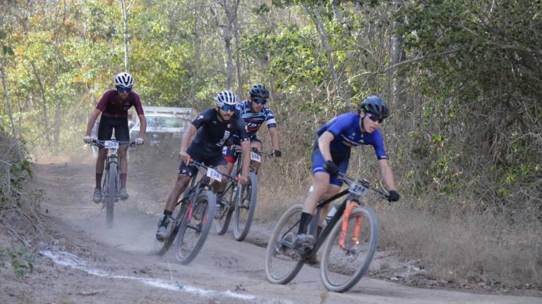 El “Maratón XC Alfas 2021” se celebró sobre el nuevo campus de la Universidad Autónoma de Durango.