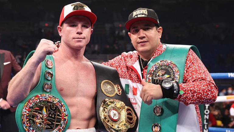 Canelo Álvarez explota contra sus detractores