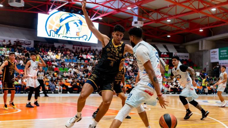 Piratas Basketball pone su marca en 1-1.