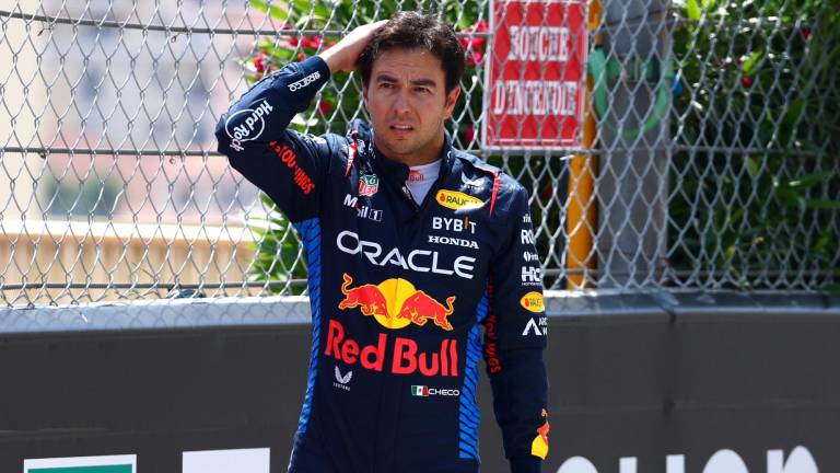 El futuro de Sergio “Checo” Pérez con Red Bull sigue en suspenso.