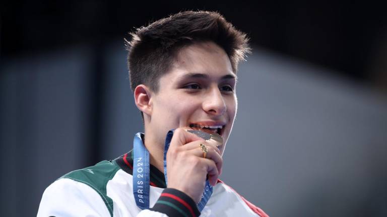 Osmar Olvera se convierte en doble medallista en los mismos Juegos Olímpicos.