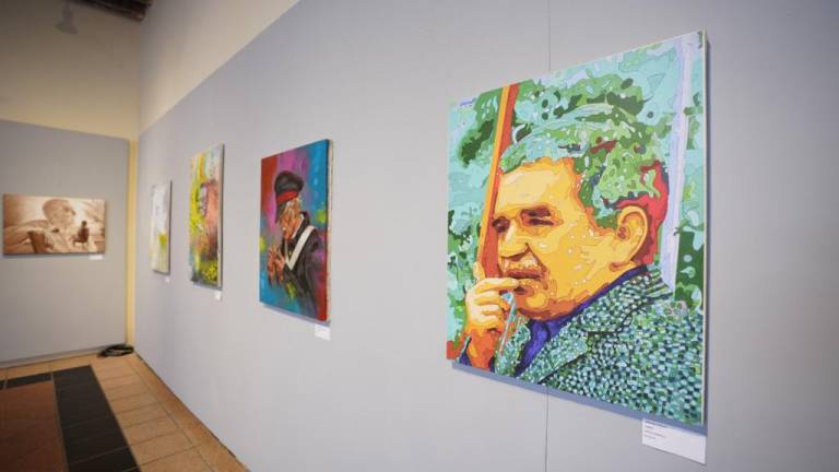 Muestra Galería Ángela Peralta la exposición ‘100 años de color colombiano; homenaje a Gabriel García Márquez’