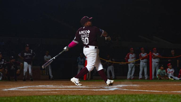 Andrés Juárez imparte clases de poder en el HR Derby del Torneo Infantil de la LMP