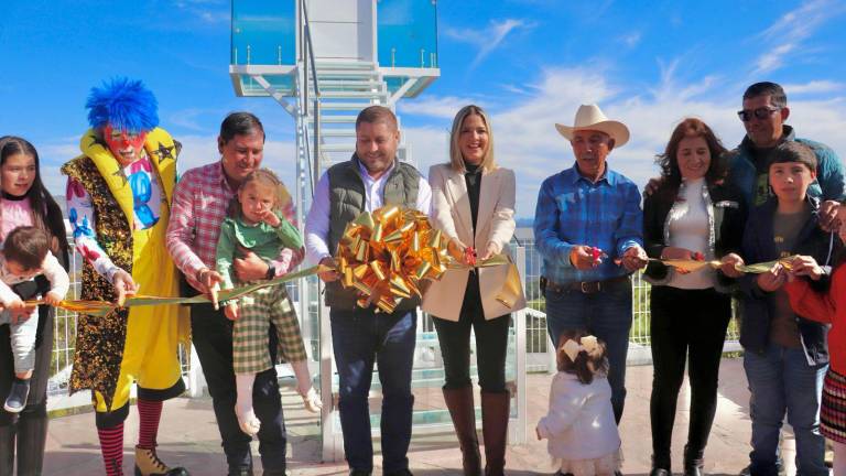 Inauguración del nuevo atractivo turístico la Puerta al Cielo, ubicada en el Mirador La Piedra Glamping, en Surutato.