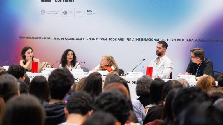 Ilse Salas, Dolores Heredia, Sara Poot Herrera y Manuel García Rulfo participaron en una charla moderada por Francisco Payó .