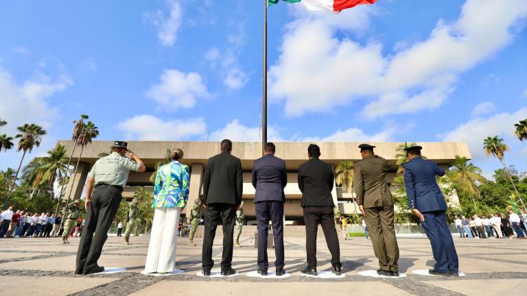 Ceremonia cívica en Palacio de Gobierno en honor del General Gabriel Leyva Solano.