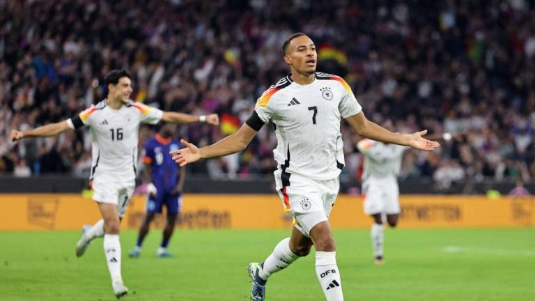 Jamie Leweling celebra el gol que le dio a Alemania el triunfo y los tres puntos ante Países Bajos.