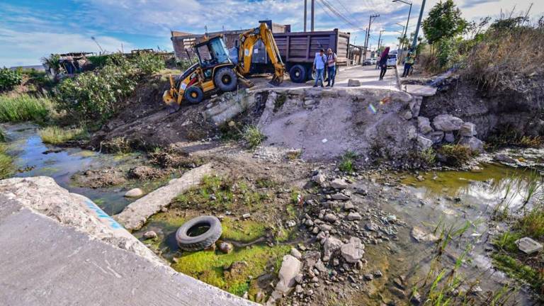 Reconstruirán el puente vehicular en la Ampliación Villa Verde que colapsó el año pasado.