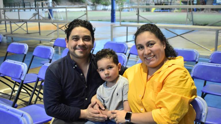 Brindan alumnos de la Escuela Activa Integral un homenaje a ‘Cri-Crí’