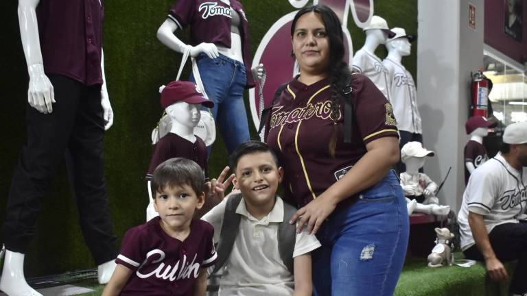 Conoce la nación guinda la nueva piel de Los Tomateros de Culiacán