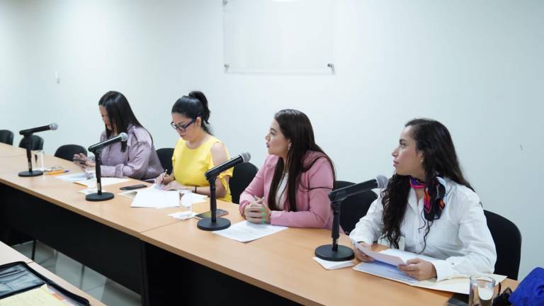 Aprueba Comisión incluir categoría ‘Empresarial’ en Premio al Mérito Juvenil