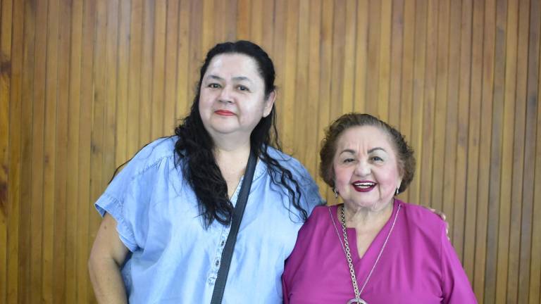 Rosa Isela Serrano y Ligia Ojeda.