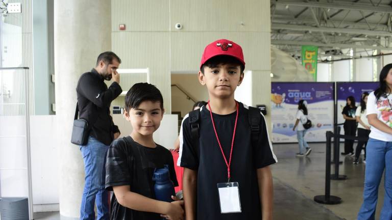 Disfrutan niños un curso de verano ‘cienciacional’