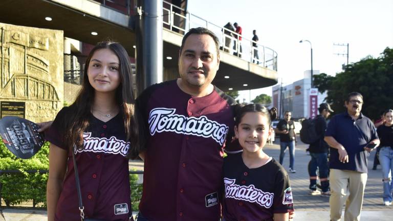 Regresa la ‘Nación Guinda’ al Estadio de Los Tomateros