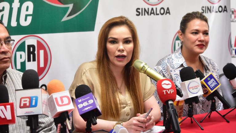 Paola Gárate Valenzuela, dirigente estatal del PRI.