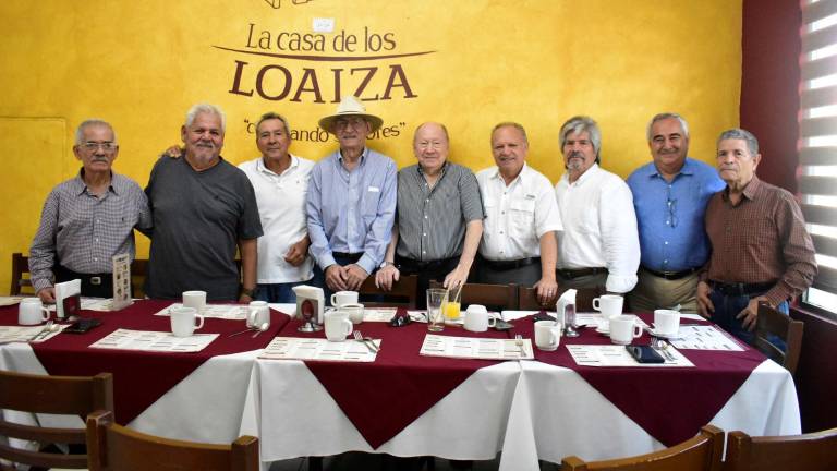 Ex alumnos de la Prevocacional se reunieron en su tradicional desayuno.