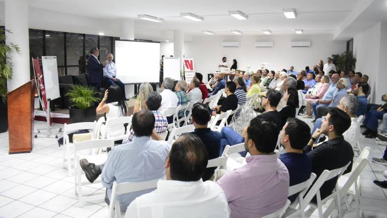 Conferencia “Viraje estrategico: cómo reencontrar la ruta de crecimiento en tiempos adversos” en Noroeste Culiacán.