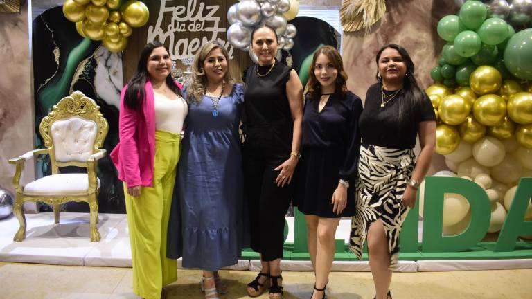 Celebra el Instituto Senda a sus maestros con alegre fiesta