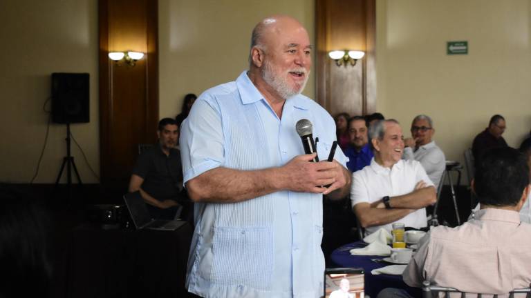 Comparte Manuel Clouthier la importancia de la asertividad en los negocios