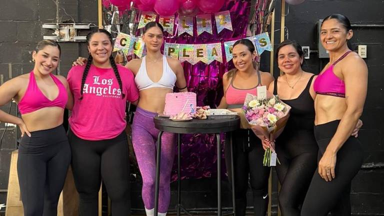 Festejan familia y amigos a Linda Rentería por su cumpleaños