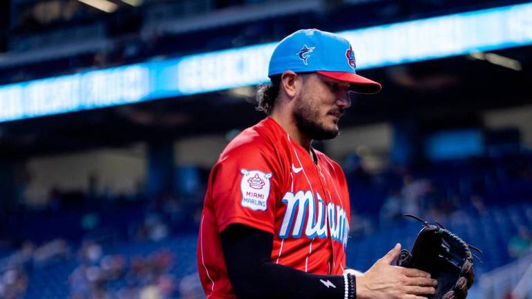 Los Marlins se quedaron con dos de tres encuentros ante los Mets.